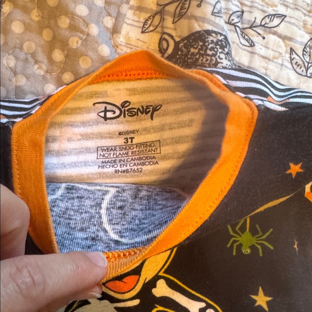 Mickey PJs - Picture 6 of 7